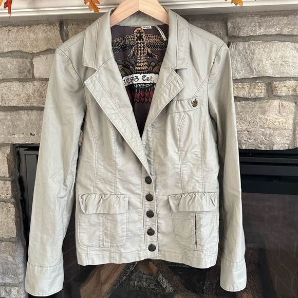 GUESS❓VINTAGE BUTTON JACKET TAN WOMEN SIZE MEDIUM STRETCH - Picture 1 of 14